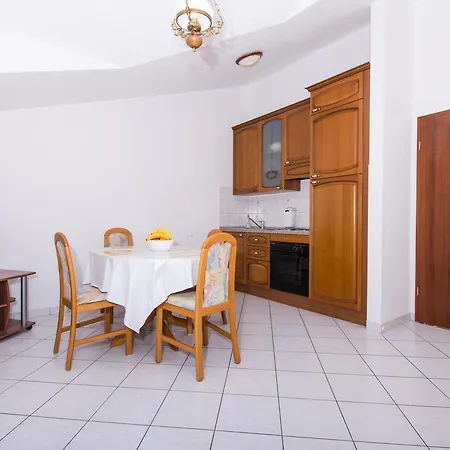 Snjezana Trogir