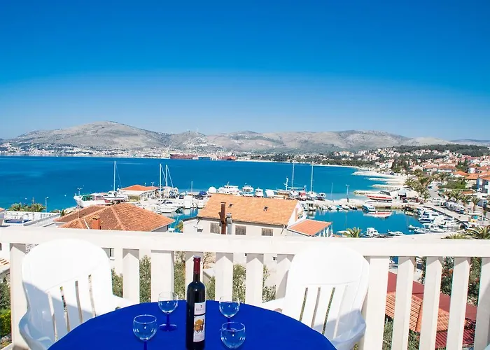 Snjezana * Τρογκίρ